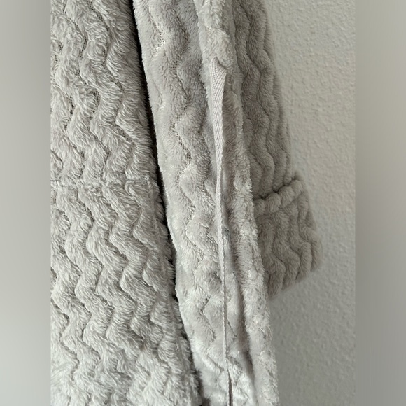 NATORI PLUSH GEO ROBE one size - Picture 13 of 13